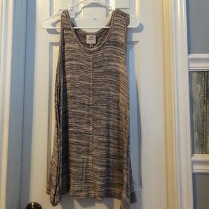 Never been worn Knox Rose tan tank